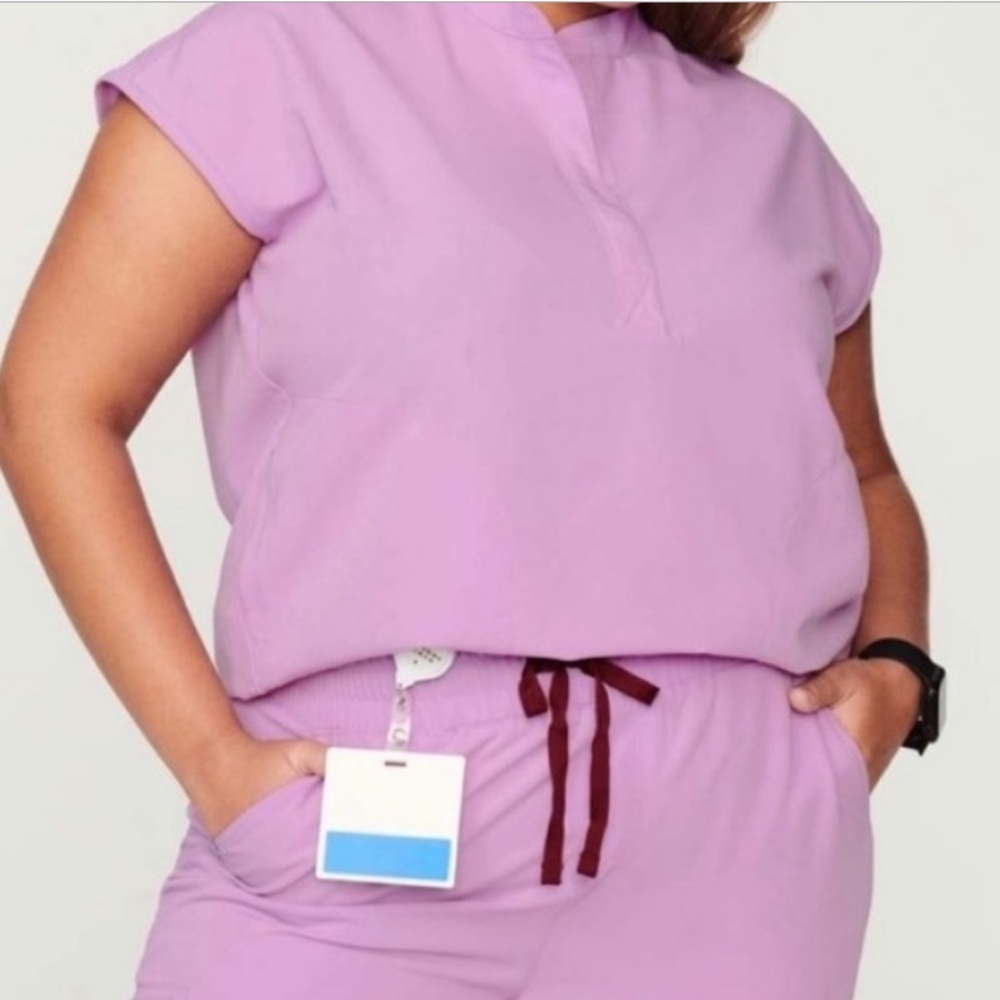 Scrub top